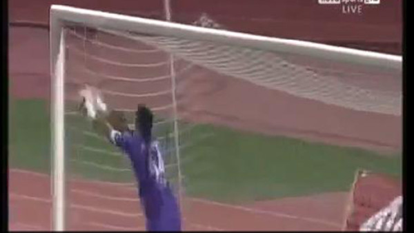 VIDEO: Ridículo autogol en la Liga de Grecia