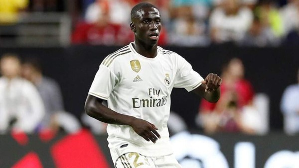 Alineación del Real Madrid para bajarse al Barça y ser líder de la Liga Española