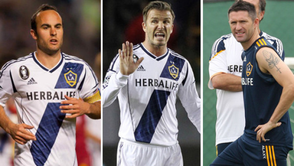 Boniek, ante grandes estrellas del Galaxy