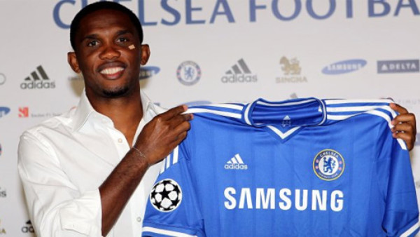 OFICIAL: Chelsea presenta a Samuel Eto'o