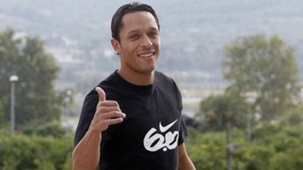 Adriano sustituye a Marcelo en Brasil
