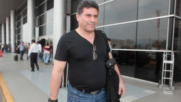 Luis Suárez regresa a Honduras tras intensa gira