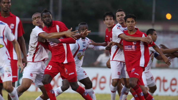 Deportes Savio logró festejar a costas del Vida