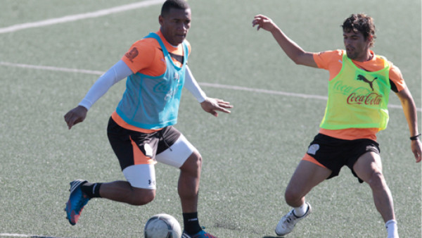 Tilguath y Johnny Palacios entrenarán hasta el lunes