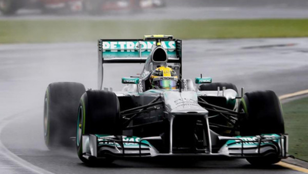 VIDEO: El cómico error de Hamilton durante el GP de Malasia