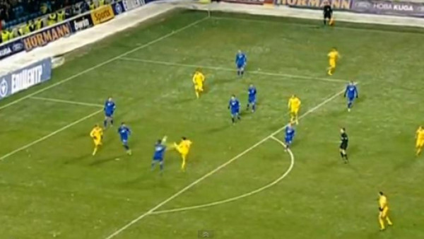 VIDEO: Otra brutal patada en la eliminatoria mundialista