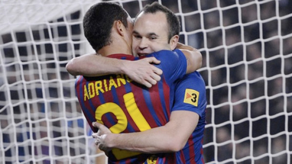 Iniesta y Adriano no estarán ante Sevilla
