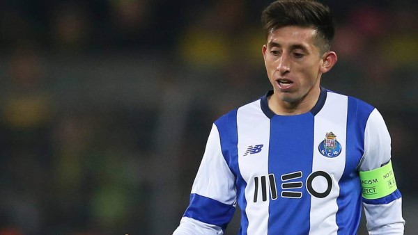 ¡Fichajes! El sorpresivo DT que se ofrece al Real Madrid y la lista de bajas del Barça