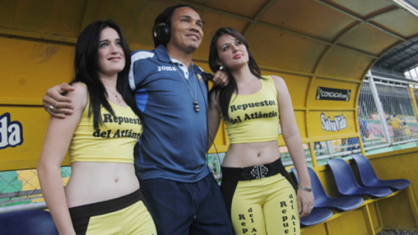 Rambo de León se declara fan de Messi, ¿por qué no de Cristiano?