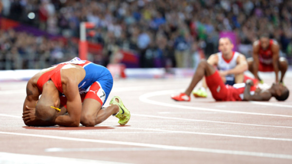 Dramático llanto de un dominicano le da la vuelta al mundo