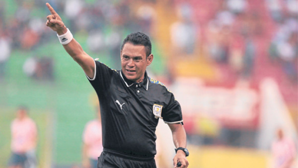 Geovanny Mendoza fue protagonista en el clásico