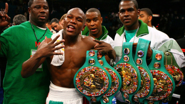 Mayweather llamó 'payaso' a Pacquiao y lo retó a pelear