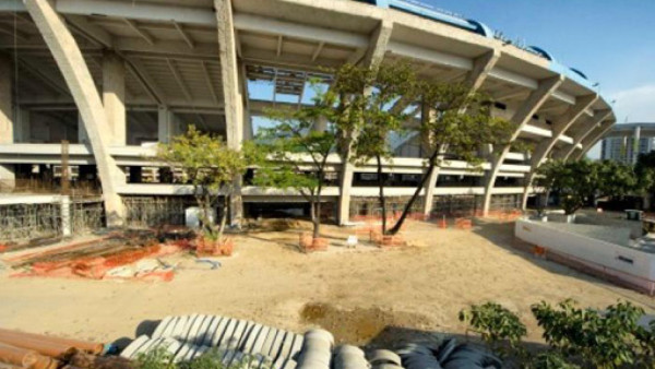 Brasil 2014: Obreros amenazan con irse a huelga