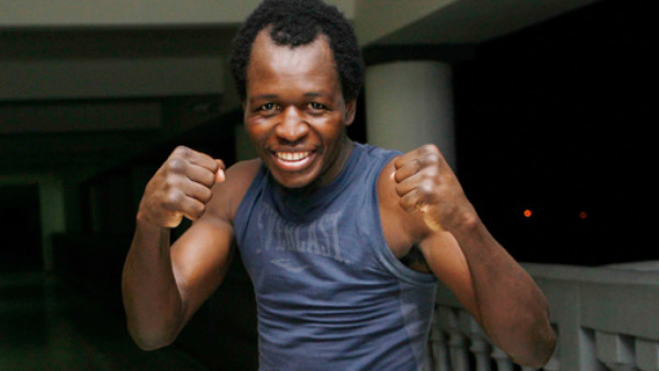 'Muñeco' González noquea al 'Chucky' Fernández