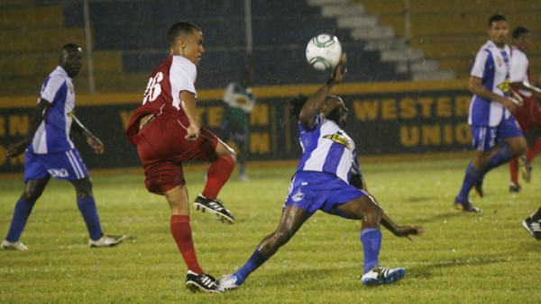 Jaime Rosales le dio el triunfo al Victoria contra Necaxa