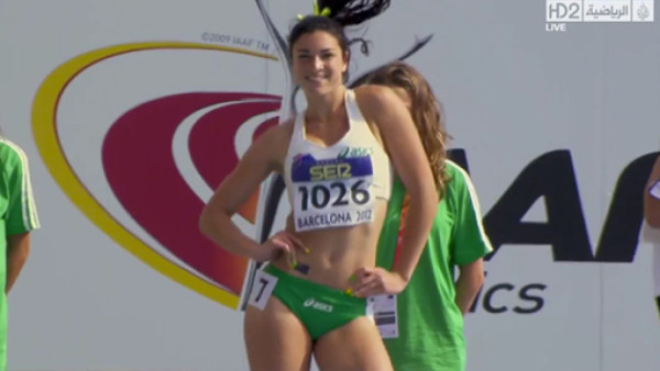 VIDEO: El sexy baile de Jenneke vuelve a causar furor