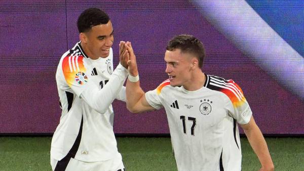 Florian Wirtz y Jamal Musiala, los cracks que quiere Pep en el Manchester City.