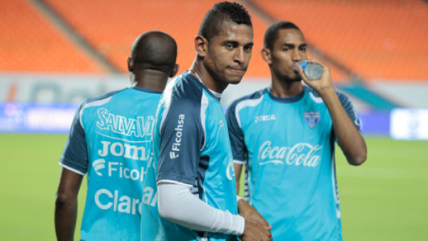 Honduras viaja el lunes rumbo a Houston