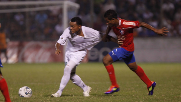 Platense se bajó al Olimpia de un aletazo