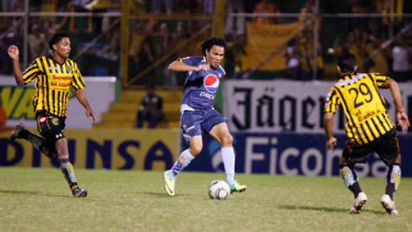 'Rambo' de León hace su estreno con Motagua