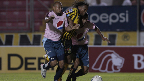 Pavón agranda el invicto del Real España