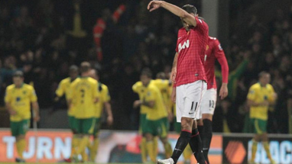 Norwich sorprende al Manchester United que dejó escapar el liderato