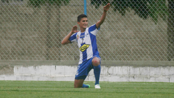 Victoria es líder y bautiza a Keosseián en su debut con Marathón