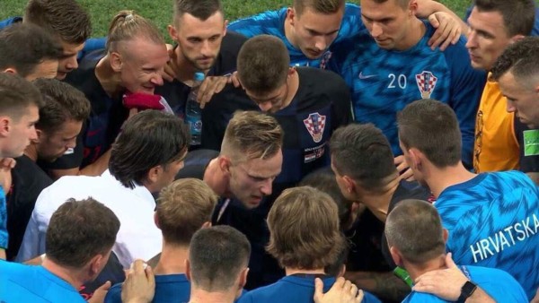 No se vio en TV: El beso a Rakitic, el desahogo de Modric y la eufórica celebración croata