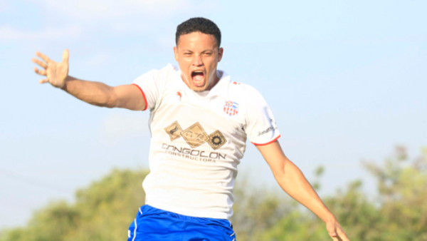 Rubén Licona firmó con el Vida