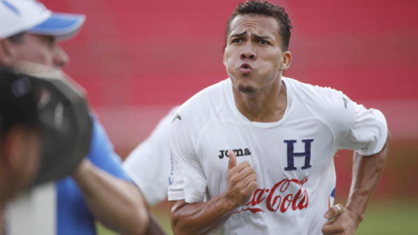 Se pospone la firma de Arnold Peralta con el Toronto de la MLS