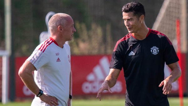 Imponente llegada y charla con el DT: Así fue el primer entrenamiento de Cristiano Ronaldo con el United&nbsp;&nbsp;