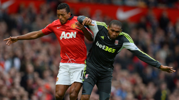 'Chicharito” Hernández le quitó triunfo a Stoke City