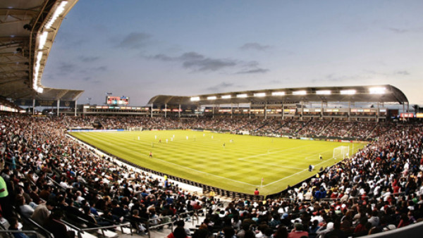 Home Depot Center: Escenario donde podría consagrarse Boniek