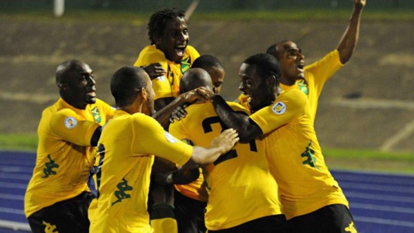 Jamaica próximo rival de Costa Rica en eliminatoria le adeuda 3 meses de salario a su director técnico