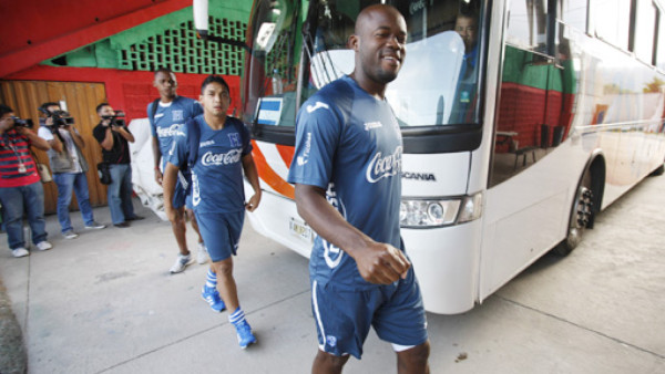 Wisla no presta a Osman Chávez y Rommel Quioto para Copa de Naciones