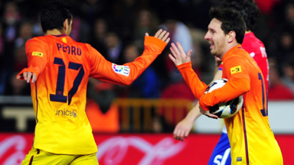 Un doblete de Messi salvó al Barcelona