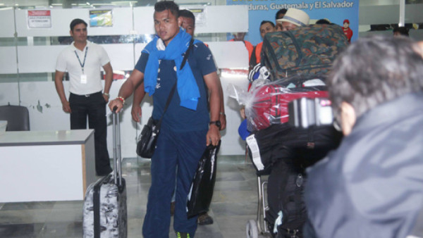 Selección retorna tras derrota en Panamá