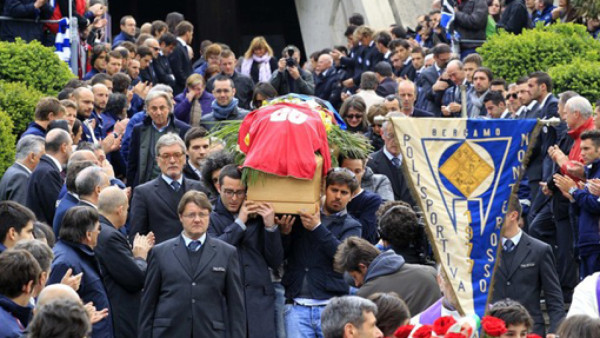 Italia despide a Morosini en un funeral multitudinario