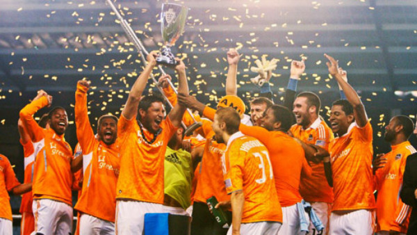 Costly anota, Dynamo jugará final de MLS