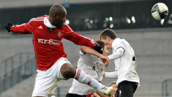 Presidente de Platense se fue a vender a Osman Chávez