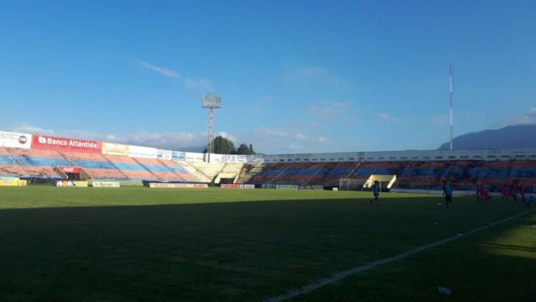 La cantidad de aficionados que ingresará a cada estadio de Liga si Sinager aprueba jugar con un 30%