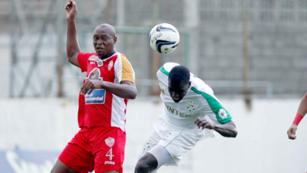 EN VIVO: ¡Victoria gana con gol polémico!