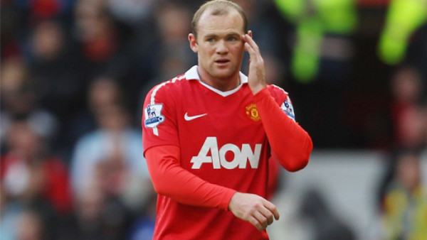 Rooney piensa en 'descanso' con la llegada de Van Persie