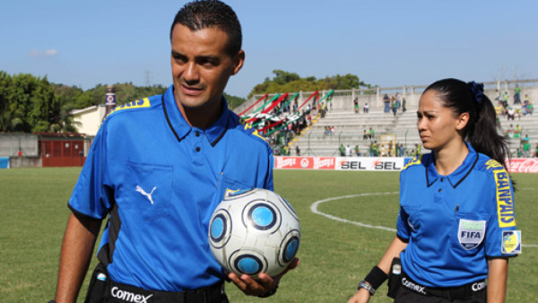 Shirley Perelló, la árbitro que hará historia en Honduras