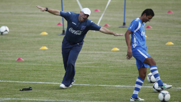 ¿Cuántos cambios debe hacer Suárez en la convocatoria?