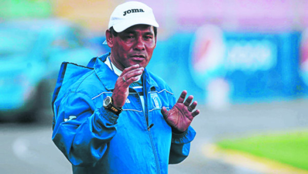 José Valladares: 'Tenemos un equipo comprometido y aguerrido”