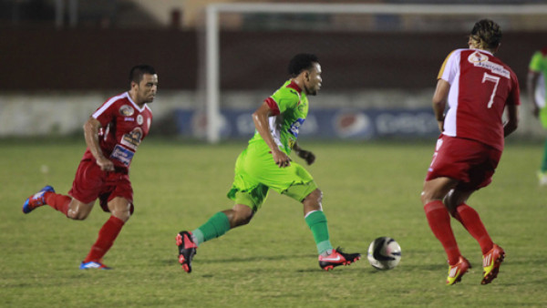 Marathón sacó su negocio al empatar contra el Real Sociedad