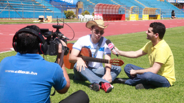 ¡La canción de 'Polache” a Estados Unidos!