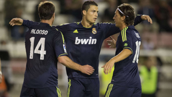 Real Madrid ganó solvente al Vallecano