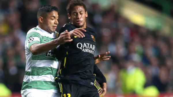 VIDEO: Emilio Izaguirre noqueó a Neymar en el primer tiempo